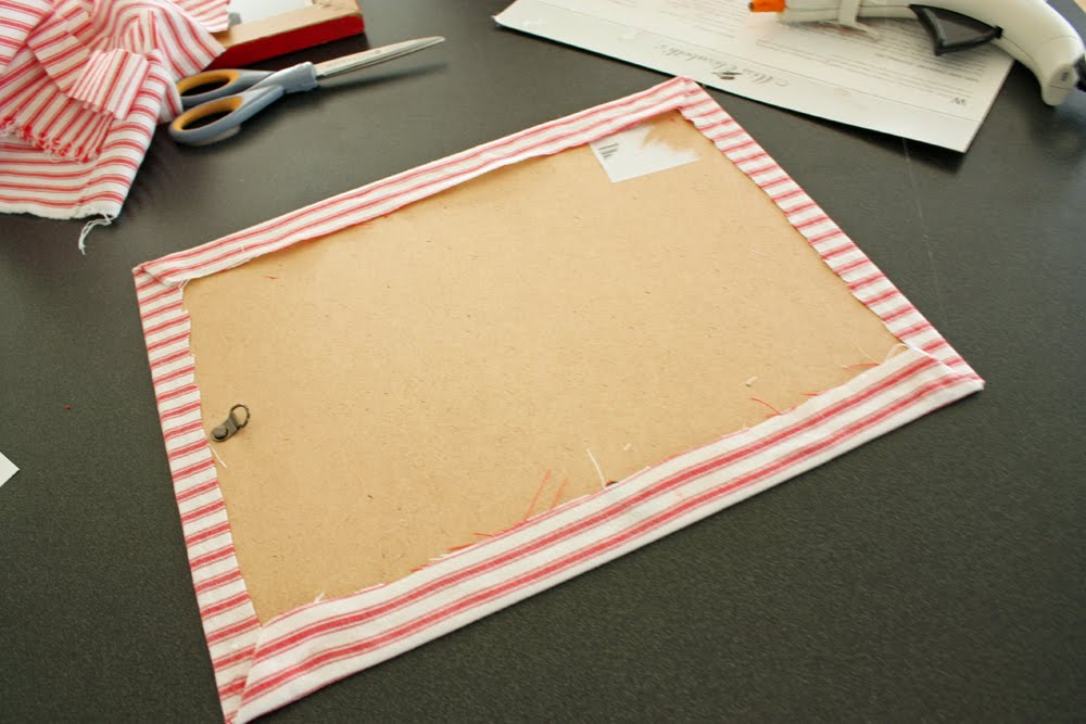 Fresh and Fun Mat Your Print With Fabric..... A Tutorial
