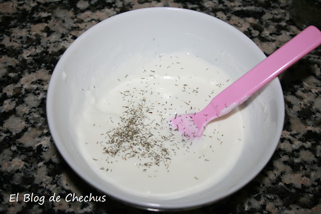 El Blog de Chechus,Salmón con crema de yogurt y eneldo