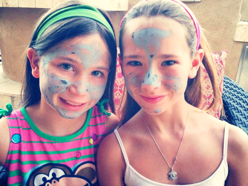 A Model's Secrets Kitty Litter DIY Facial Clay Mud Mask Snooki meet