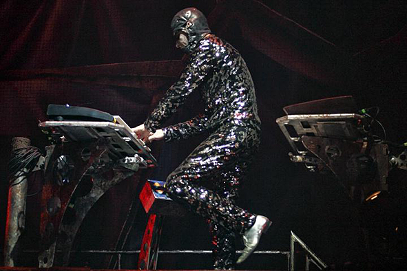 38 Amazing Pictures Of Queen Concert At Frankfurt Festhalle In