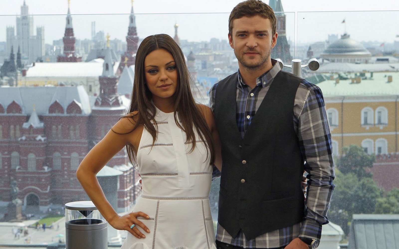 http://2.bp.blogspot.com/-W-R1iWc2pxg/TuowKPrJ8tI/AAAAAAAAA0A/LeJ1pTEw8II/s1600/Justin-Timberlake-pictures-pc-desktop-Wallpapers-HD-photo-images-14.jpg