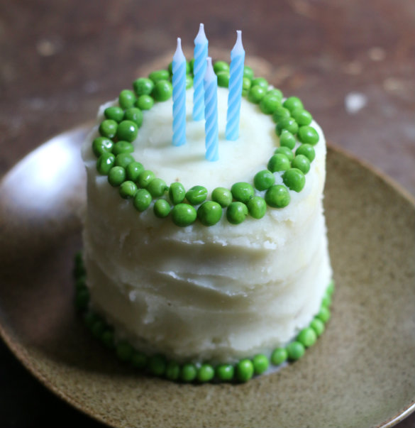 How To Make A Quick And Easy Dog Cake How To Make A Quick And Easy Dog Cake