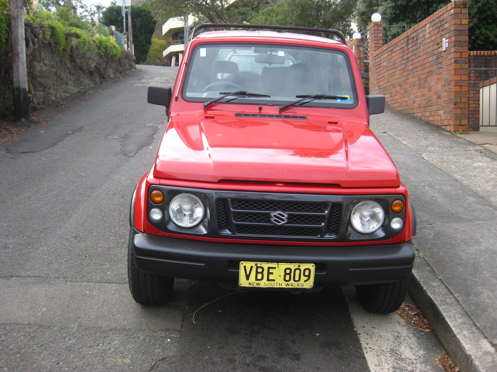 Aussie Old Parked Cars 1998 Suzuki Sierra