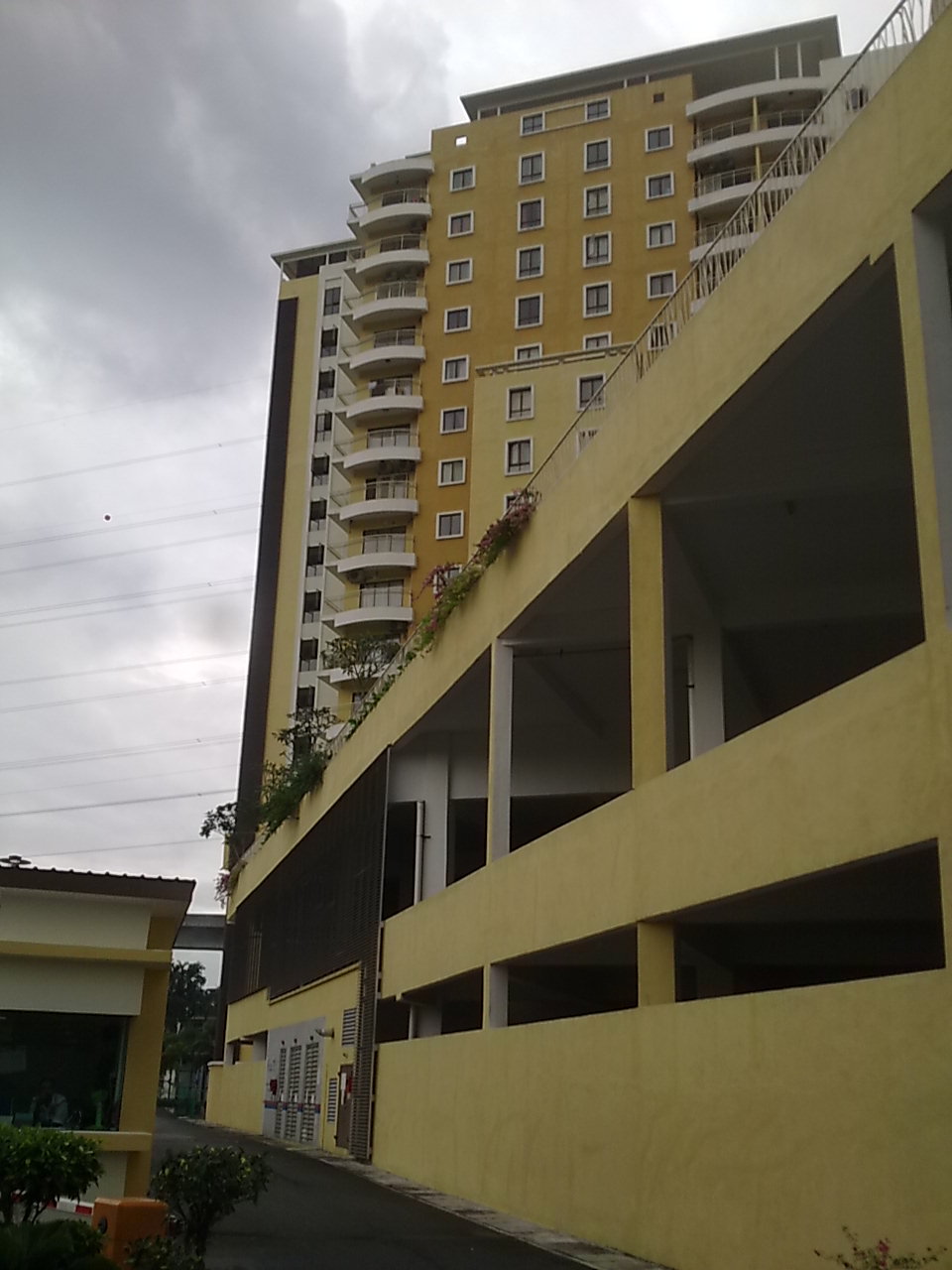 Real Estate Investments in Malaysia PJ SS22.... Paramount View Condo