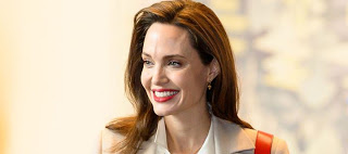 Angelina Jolie: «Δεν μπορεί να υπάρξει ειρήνη αν δεν σεβαστούμε τα δικαιώματα των γυναικών»