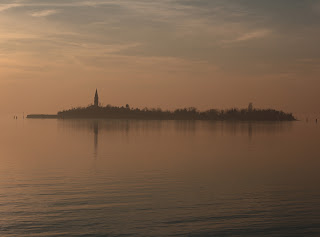 atardecer en poveglia, la isla maldita