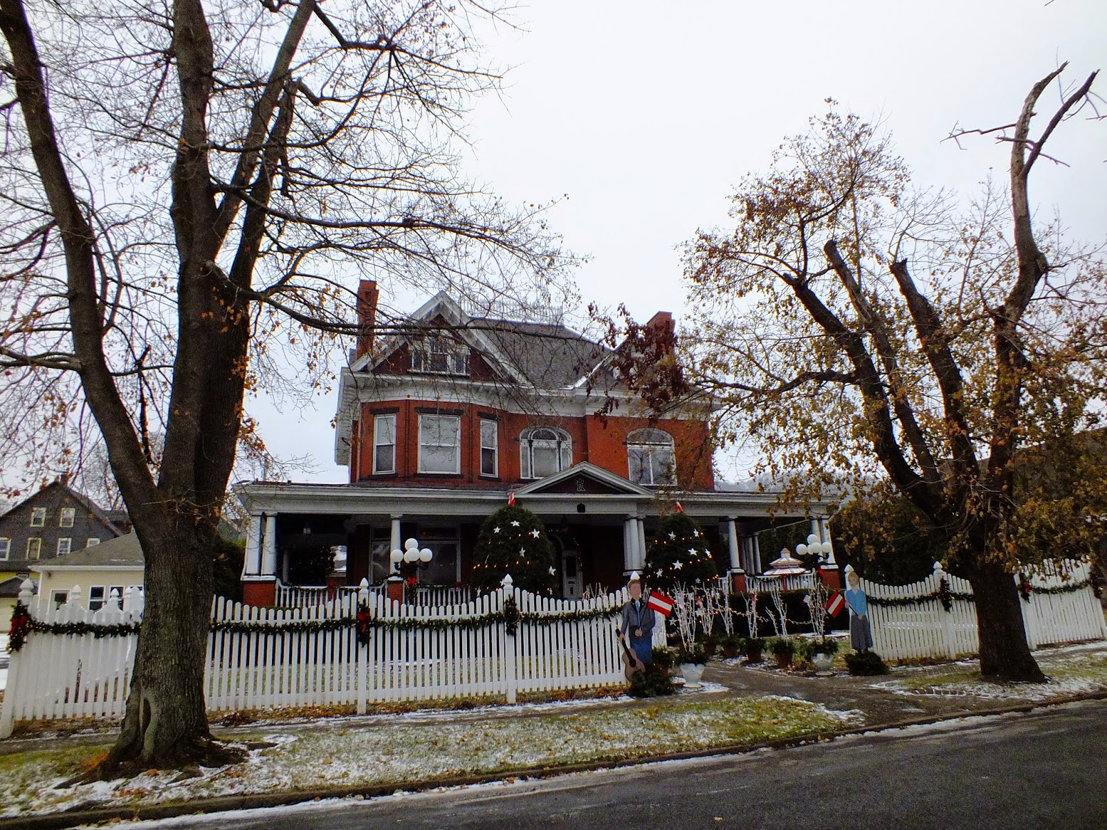 Vintage Johnstown Russell House Holiday Celebration 2014