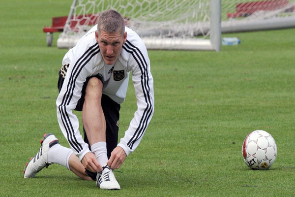 Football News: Bastian Schweinsteiger: “We need a certain amount of