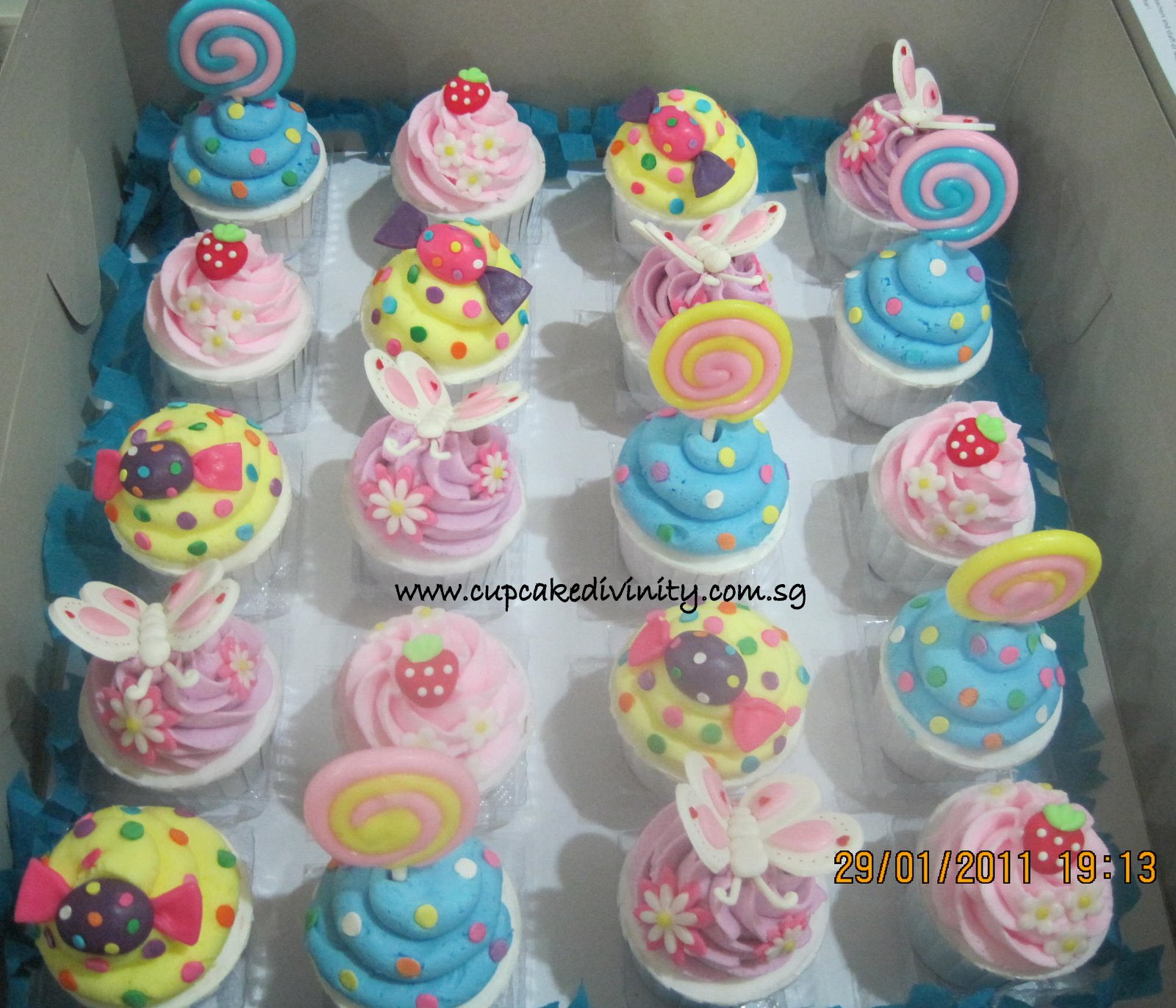 Cupcake Divinity Candy theme cupcakes