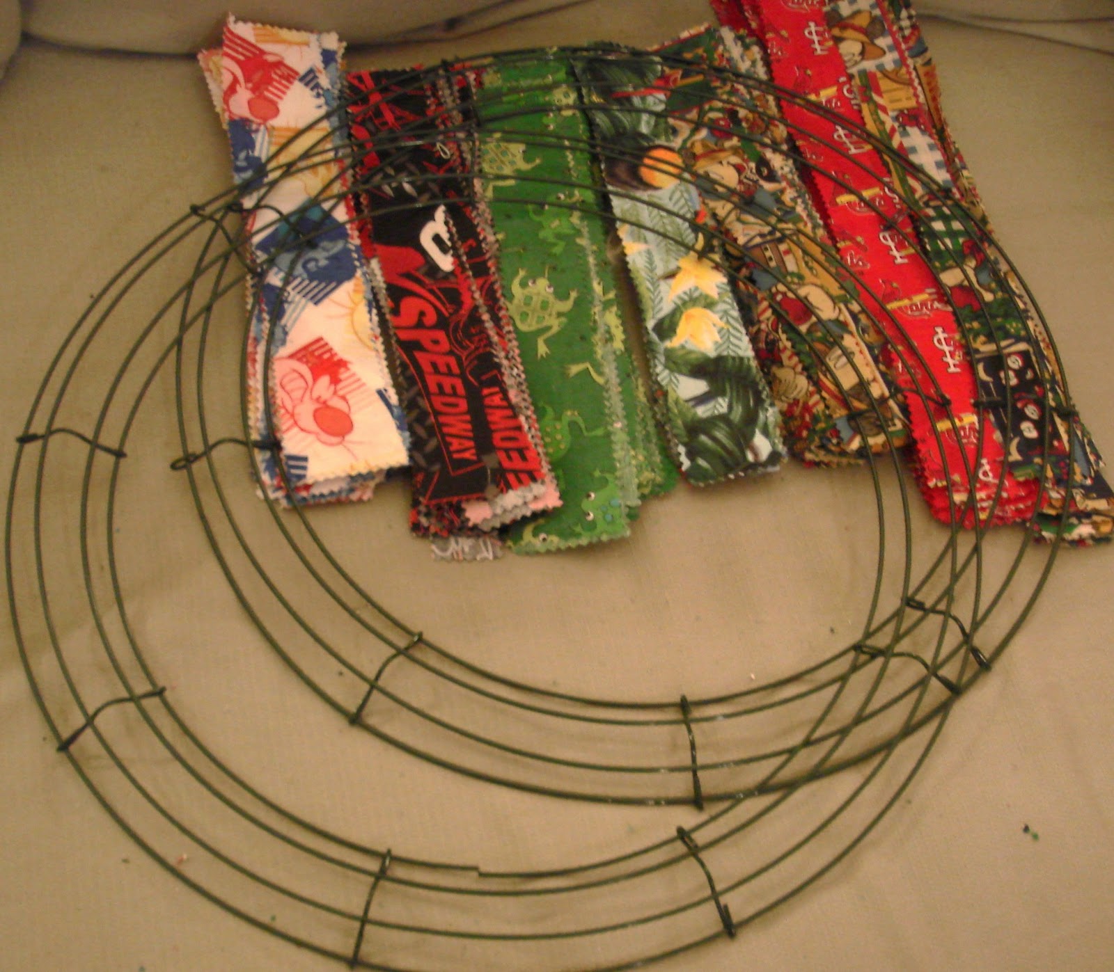 LisaKramerArtLifestyle Today I made two wire and fabric Christmas Wreaths