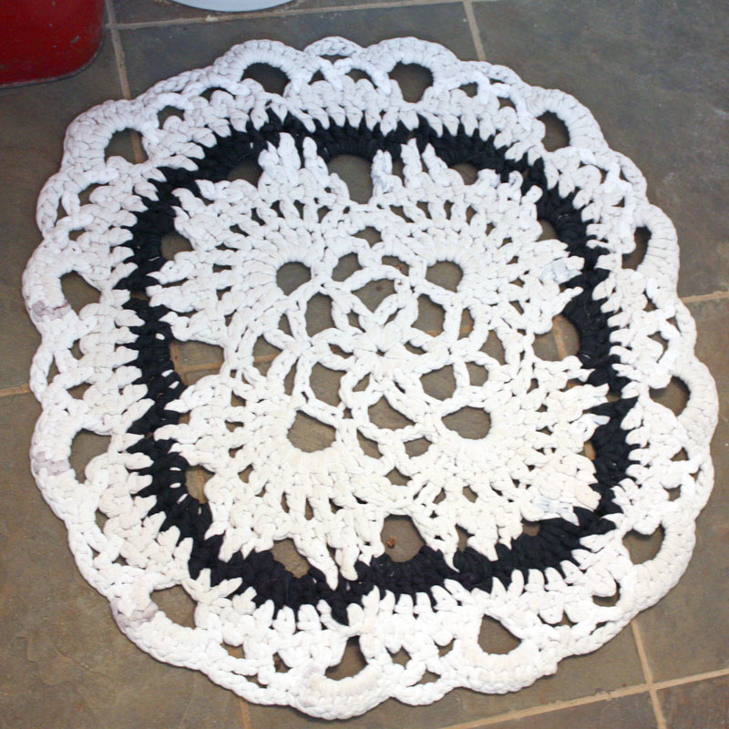 Cinnamon Teal Handmade Crocheted TShirt Yarn Doily Rug