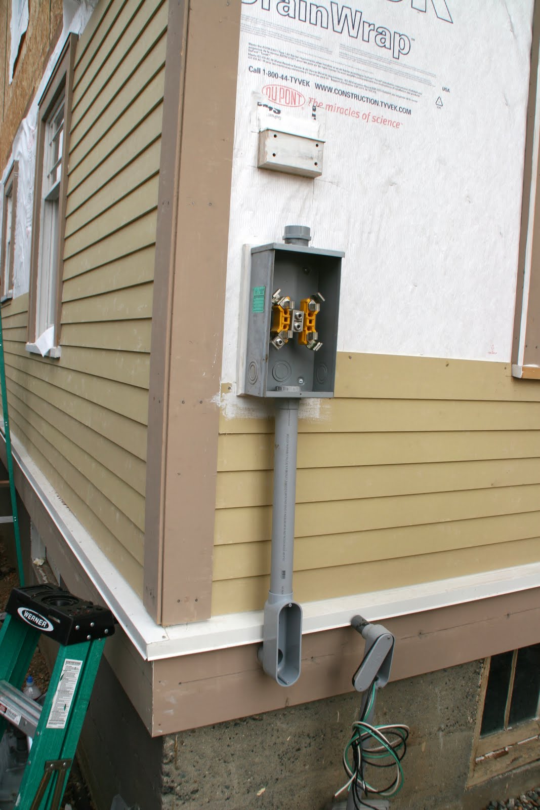 Metamorphosis of 2644 South Park Drive Week 21 Siding!and Odds and