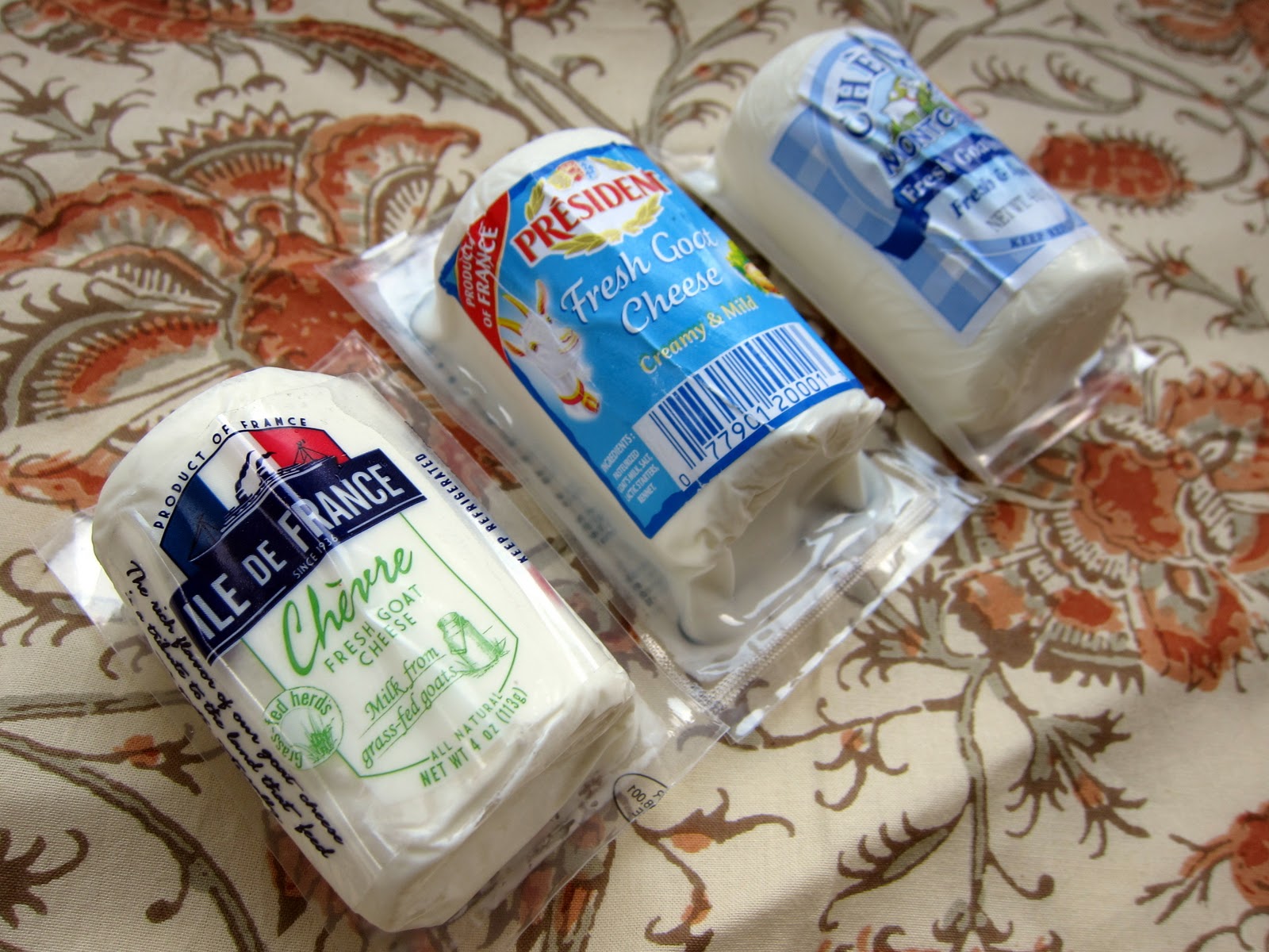 Ile de France Cheese Baked Brie Bites & Goat Cheese Marinara Plain