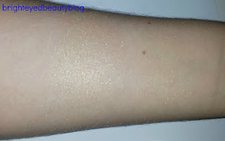 swatches of theBalm's Mary-Lou Manizer