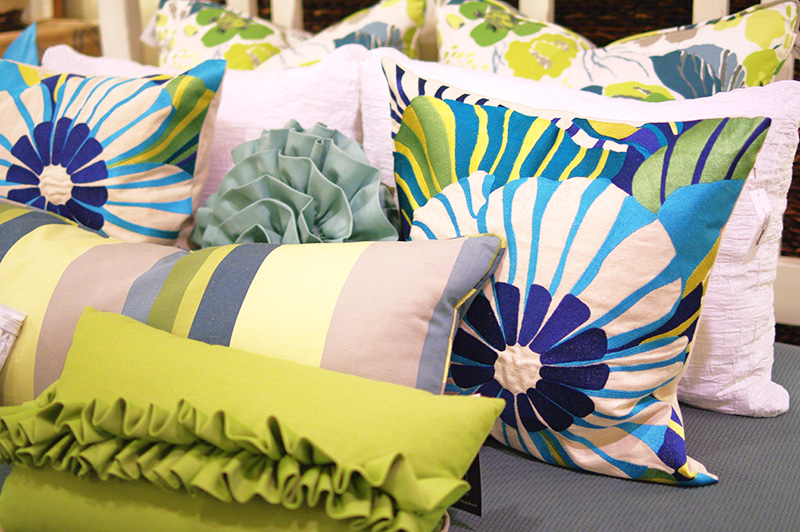 threads and snippets: August 2011