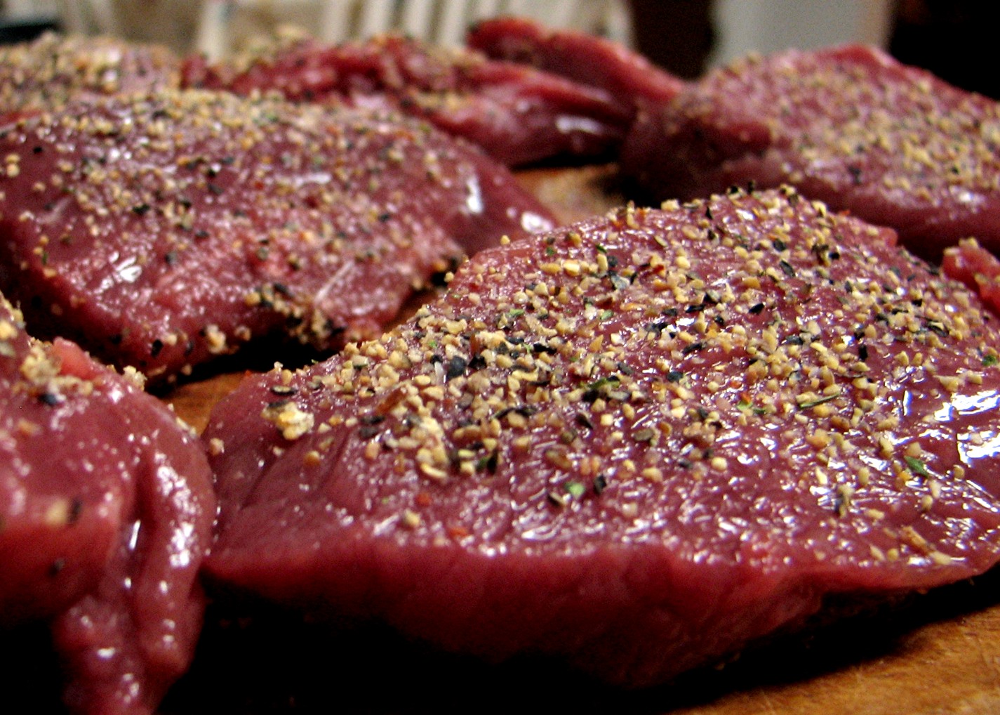 Food for Hunters Venison Steaks with BalsamicBoysenberry Sauce