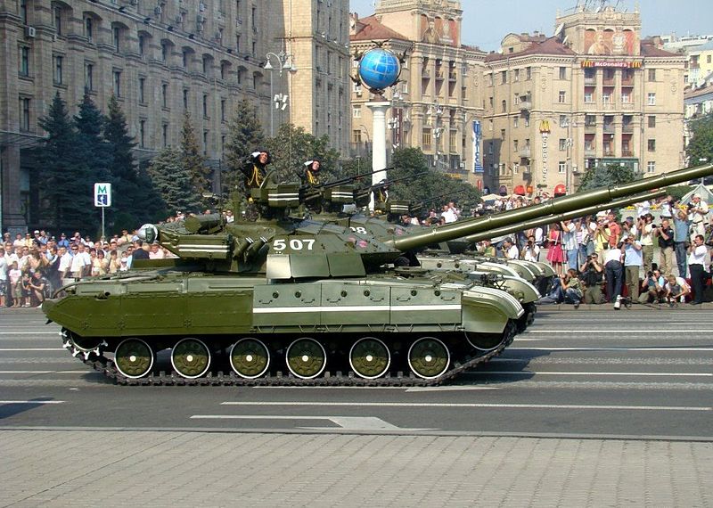 800px-Ukrainian_T-64_tanks_during_the_Independence_Day_parade_in_Kiev_(2008).JPG