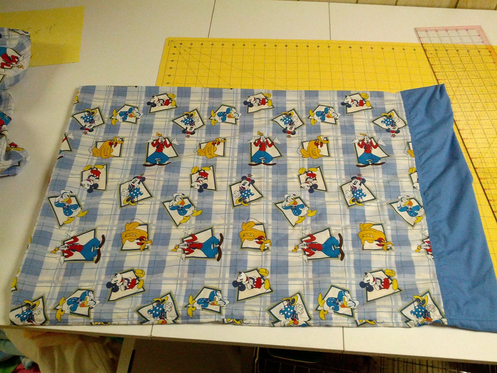 MadFoamingCat's Fumbled Creations How to Make Twin Fitted Sheets