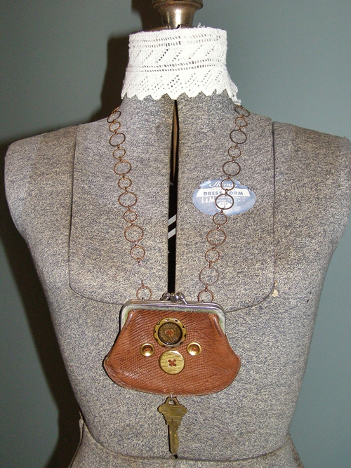 The Cranky Queen The Queen's Purse Necklace