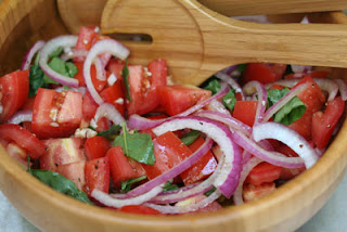 tomato and red onion salad