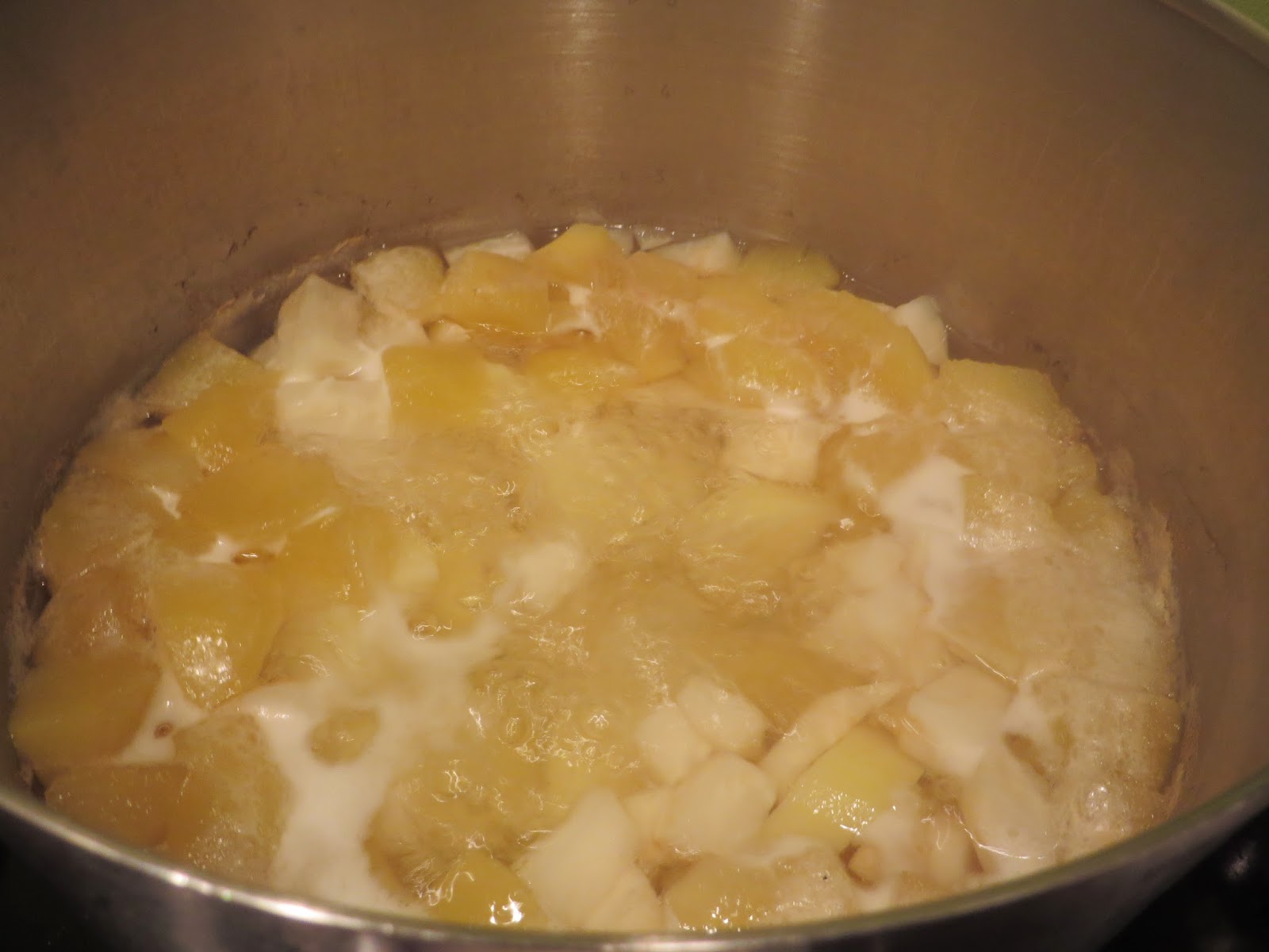 Eva's smulhuisje: waldorfpuree met walnoten