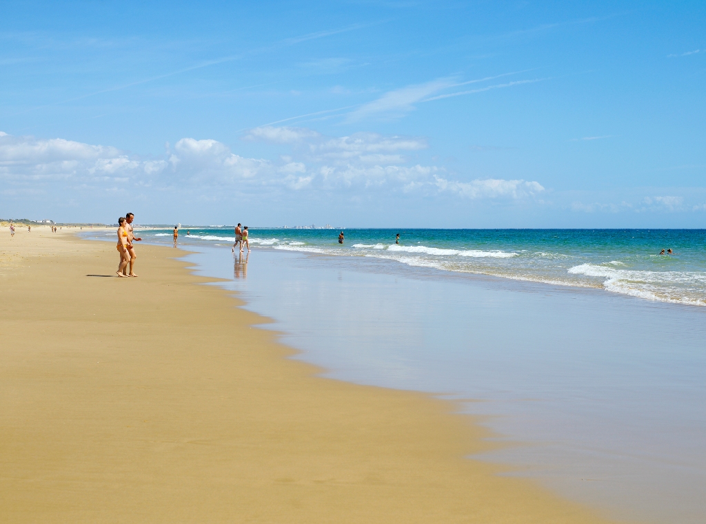 Turismo do Algarve Cabanas de Tavira eleita «melhor praia de Espanha e