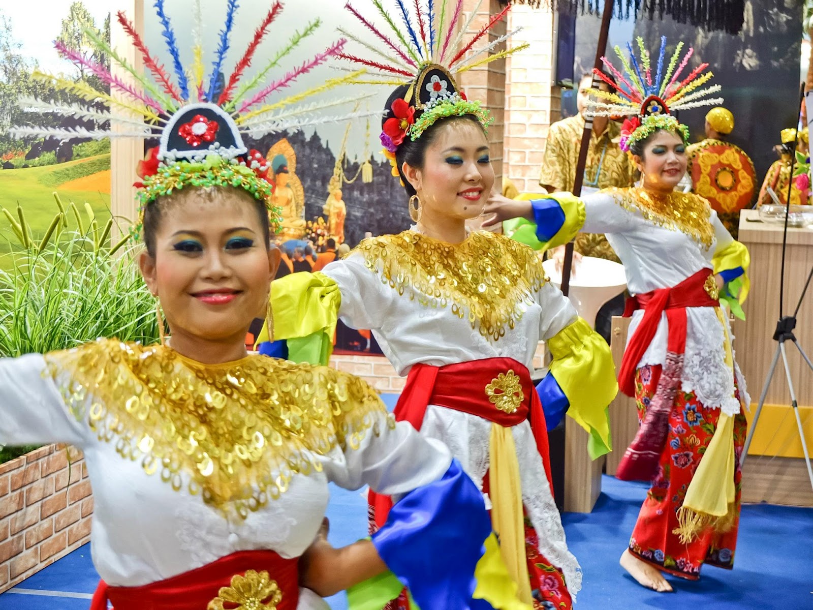 betawi as minorities In many societies they include migrants and ethnic minorities as well being betawi, the native population of the city, these young men have. betawi as minorities In many societies they include migrants and ethnic minorities as well being betawi, the native population of the city, these young men have.