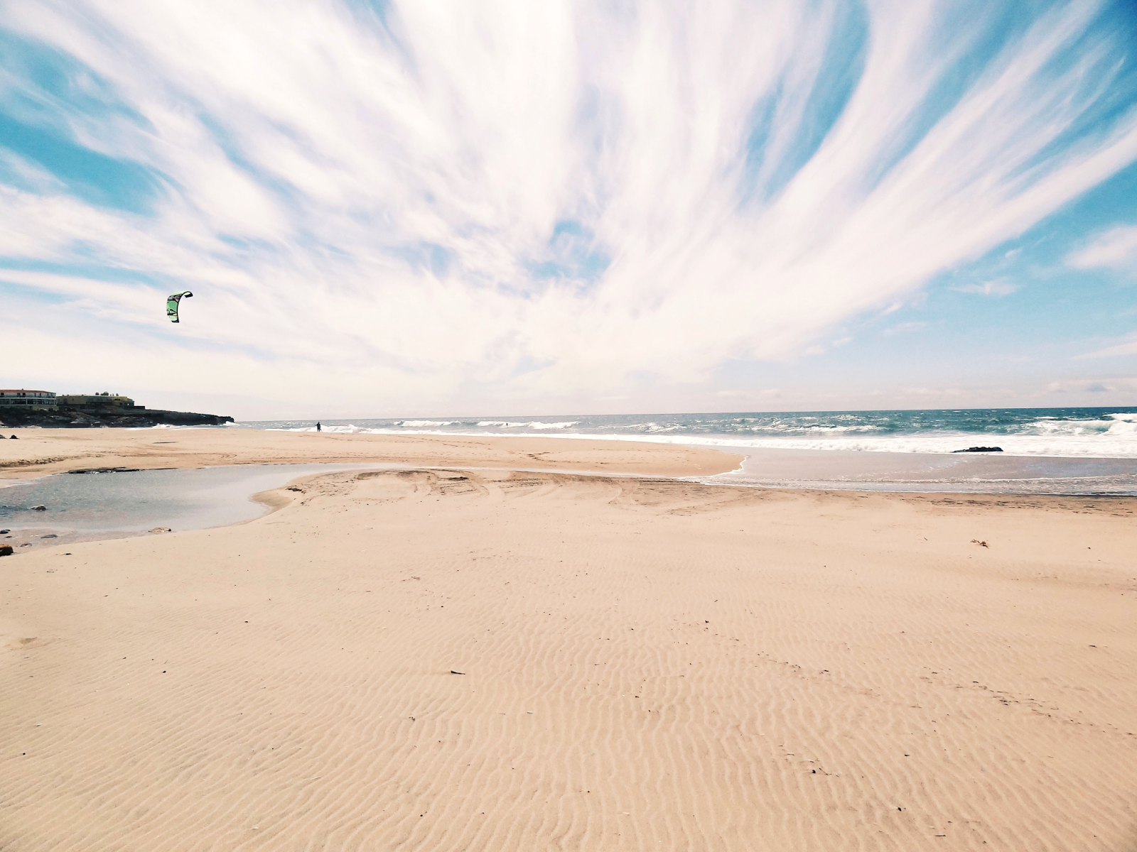 Guincho, Portugal - www.hellolaroux.com Guincho, Portugal - www.hellolaroux.com