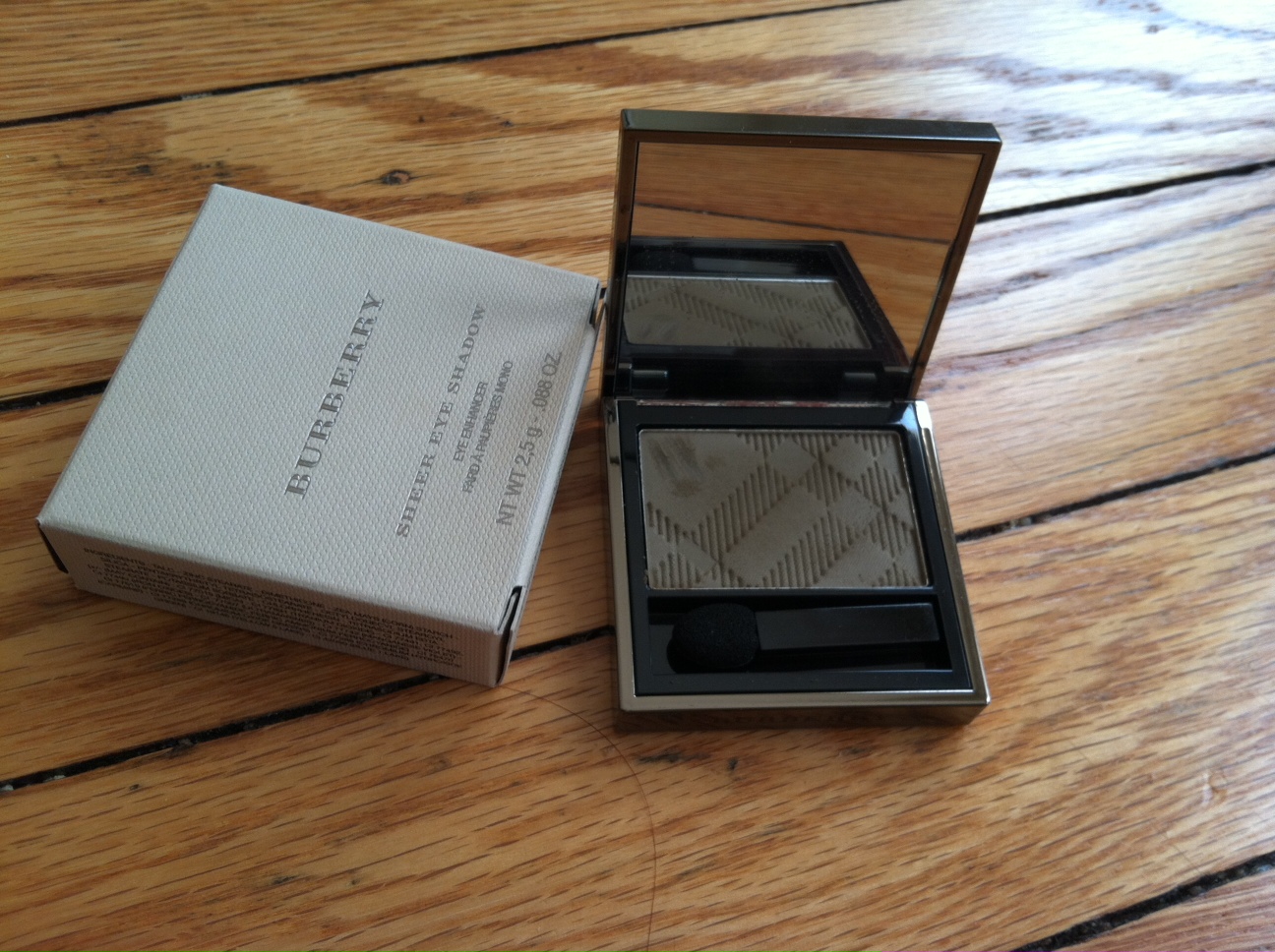burberry khaki eyeshadow