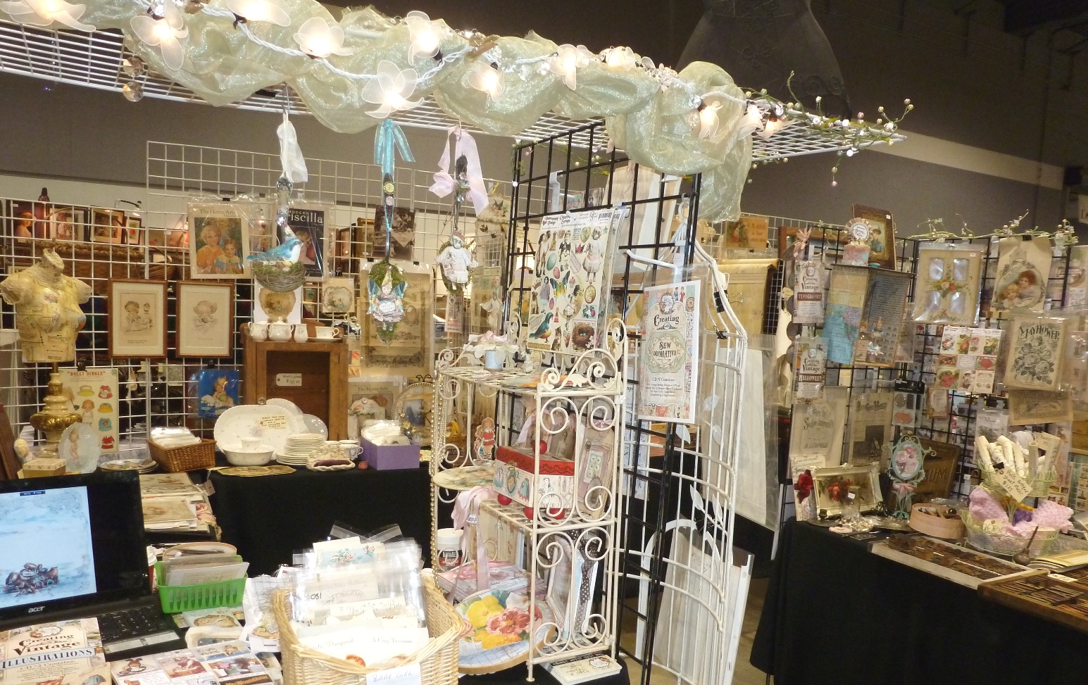 Crafty Secrets Heartwarming Vintage Ideas and Tips Antique Expo Show