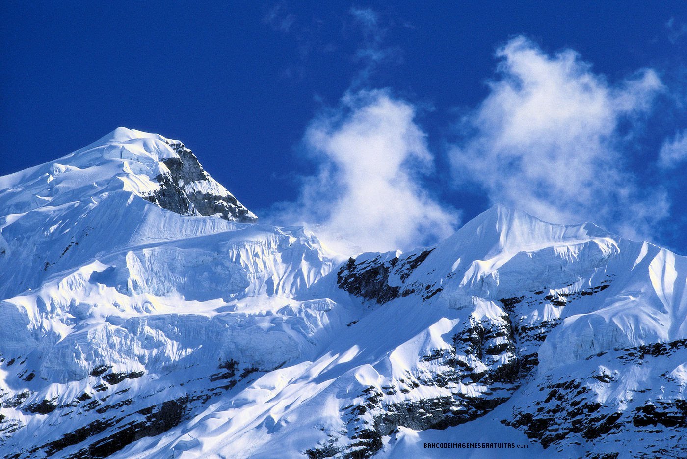 BANCO DE IMÁGENES: Paisajes nevados o snowscapes (nieve en las montañas)