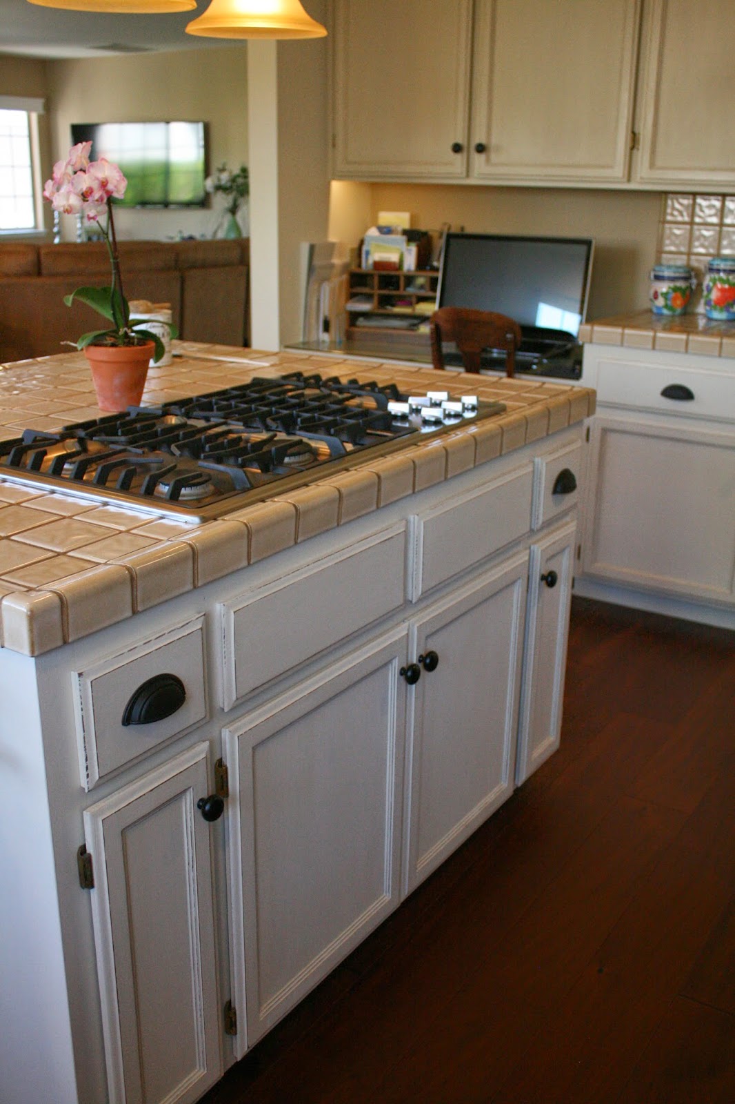 Kitchen cabinet cup pulls Chalk Paint CabiTransformation