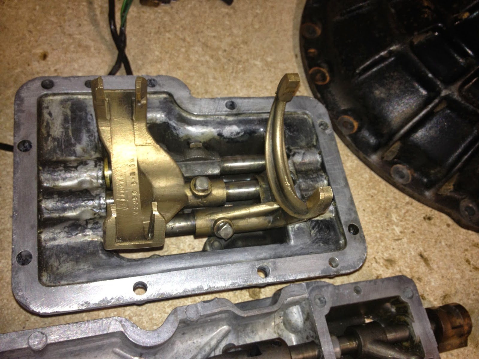 1973 Triumph Spitfire 1500 Project: Gearbox dis-assembly complete