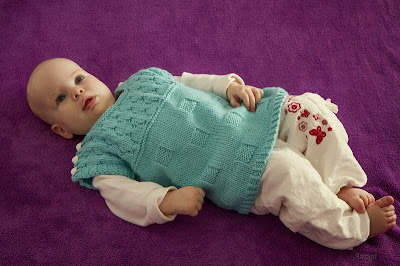 http://www.ravelry.com/projects/Auriga/polka-dot