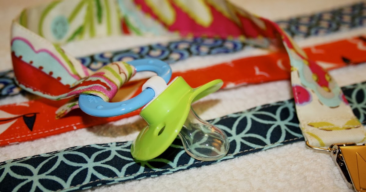 Totally Tutorials Tutorial How to Make a Baby Pacifier Clip