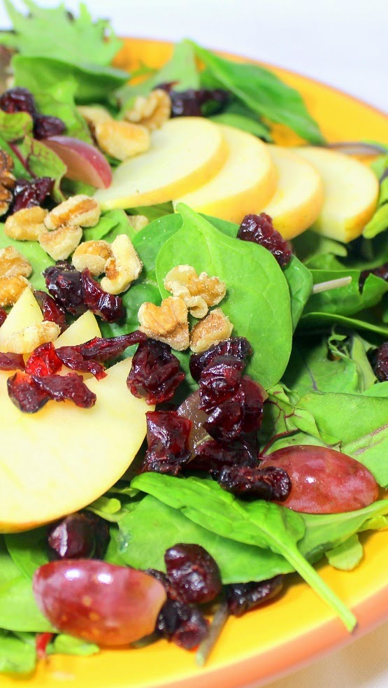 52 Ways to Cook Mixed Greens with Apple, Grapes Craisins, Walnuts and