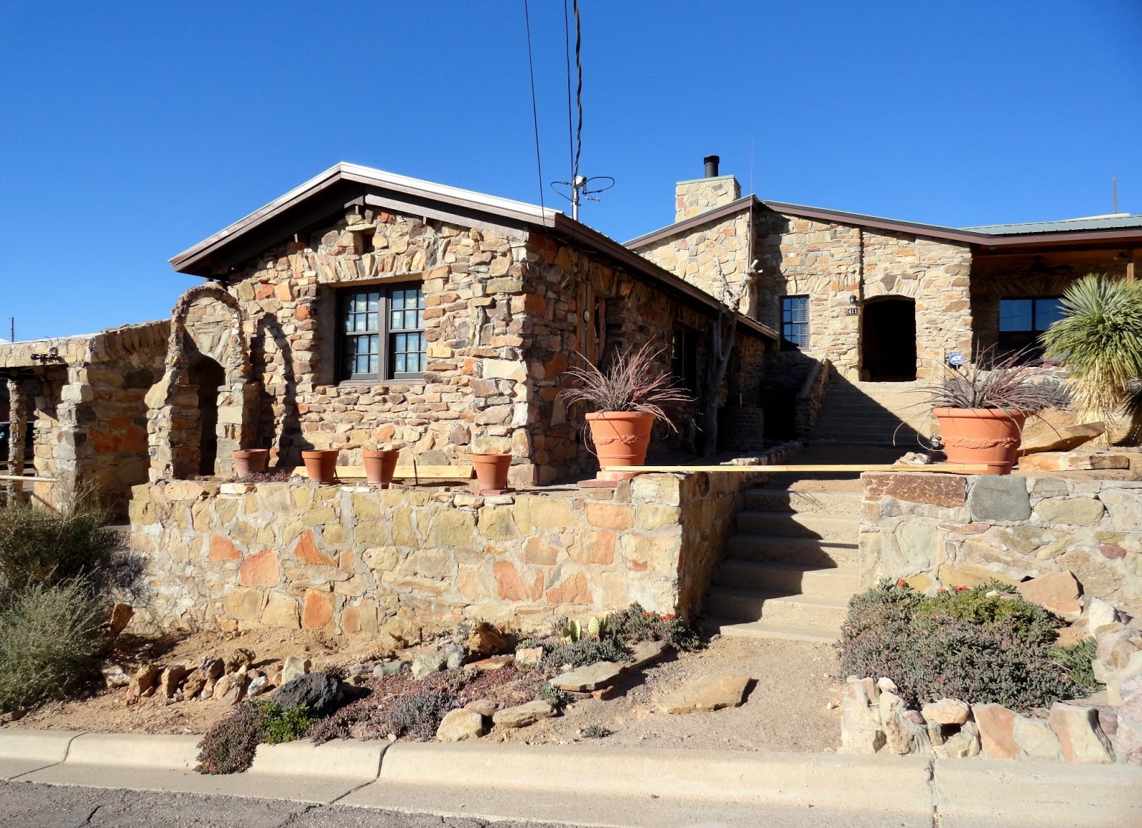 danger garden A few driveby’s in T or C, New Mexico...