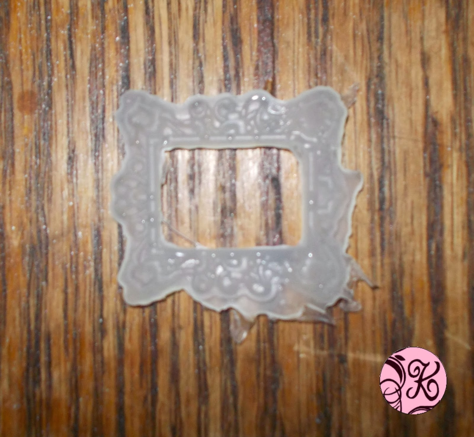 The Life of Miss Kneesh DIY tiny frames for tiny labels