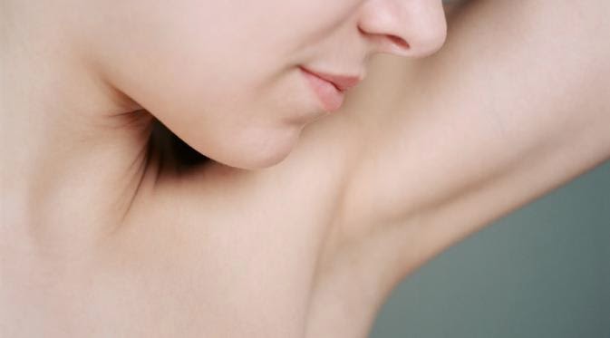 DAFTAR 5 MAKANAN PENYEBAB BAU BADAN WANITA DAN LELAKI