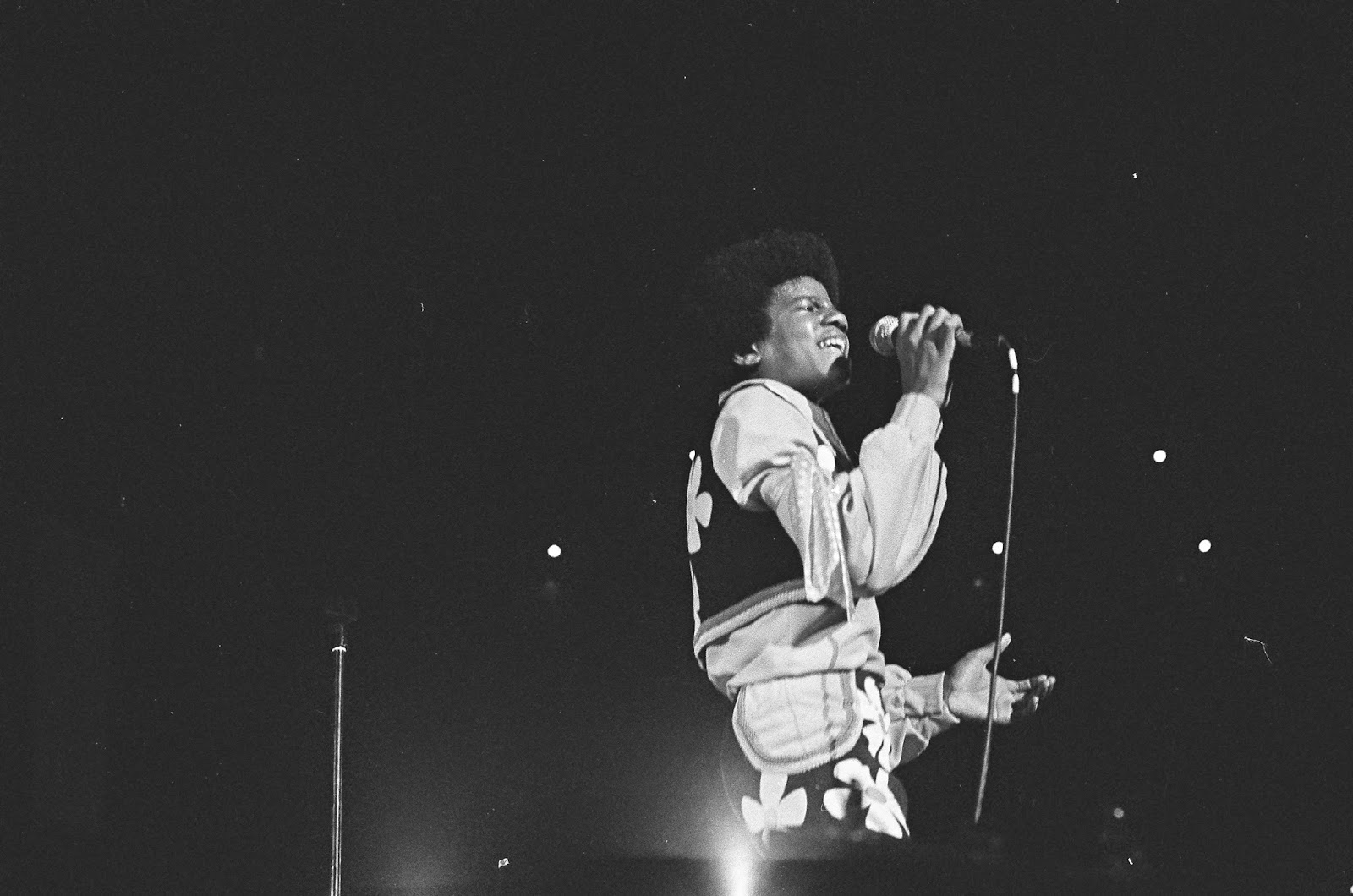 The Jackson 5 Keepers of The Dream Michael Jackson Singing His Heart