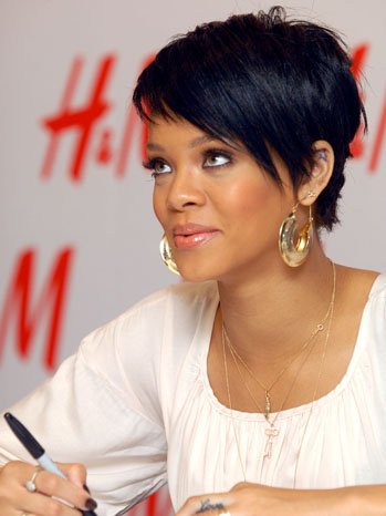 poisonyaoi: Rihanna Short Hairstyles