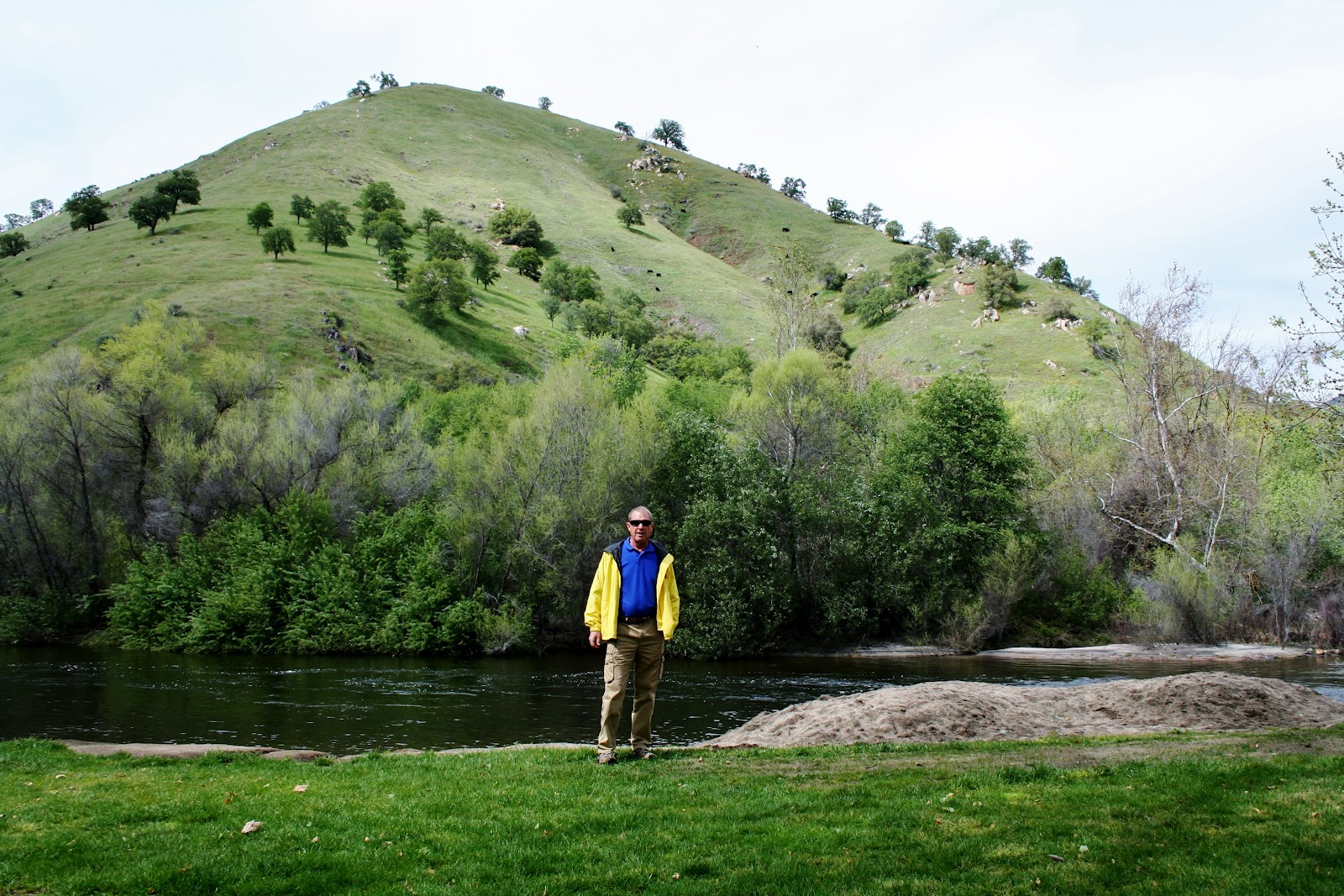 Joe, Diane, & Mallery's Big Adventure Modern Day Gypsies Kaweah Park