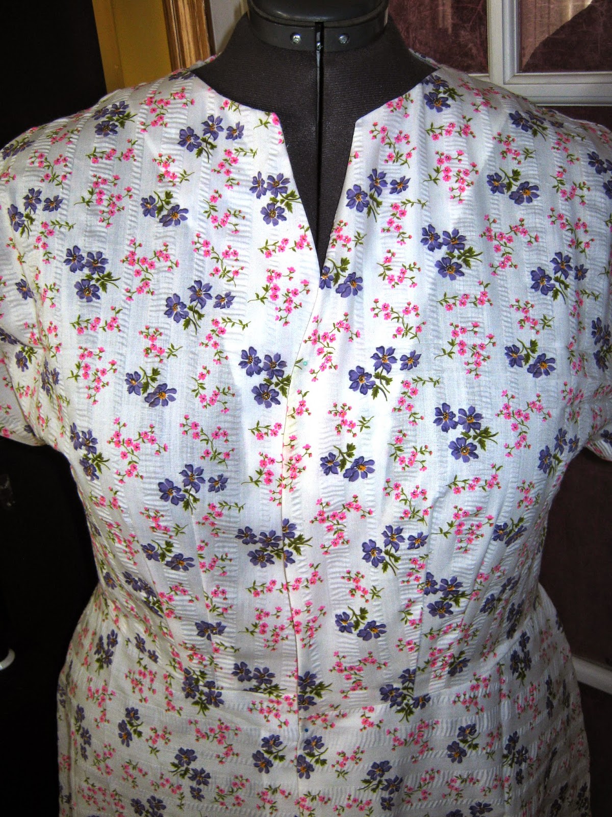 New Look 6104 Dress Pattern www.sewplus.blogspot.com
