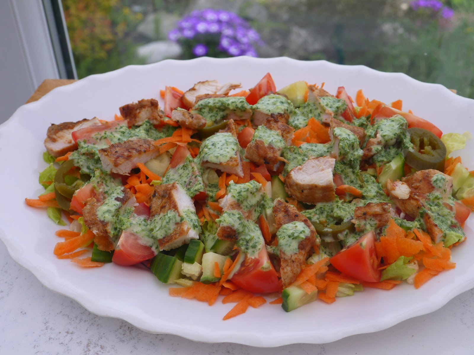 This Muslim Girl Bakes Spicy Grilled Chicken Salad + Creamy Coriander