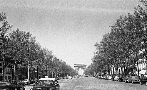 Check Out What Arc de Triomphe Paris Looked Like  in 1960 