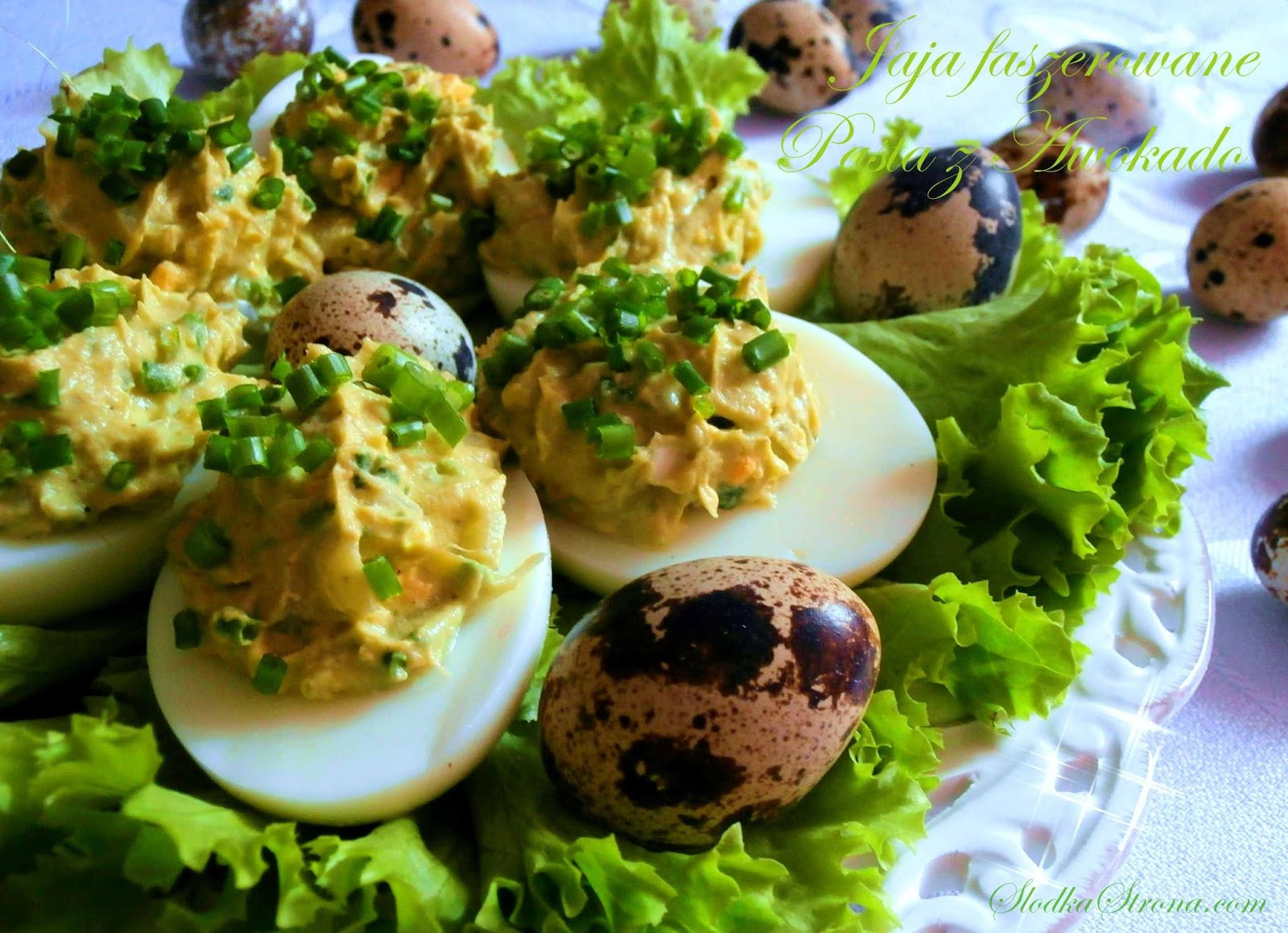 Jaja faszerowane Pastą z Awokado - Przepis - Słodka Strona