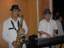 Saxo y piano en restaurante Salou