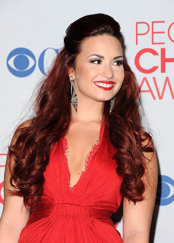 Demi Lovato Long Wavy Red Hairstyles
