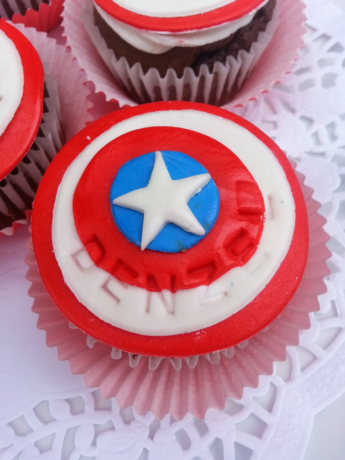 Nana's Theme Party " Captain America Cupcakes"