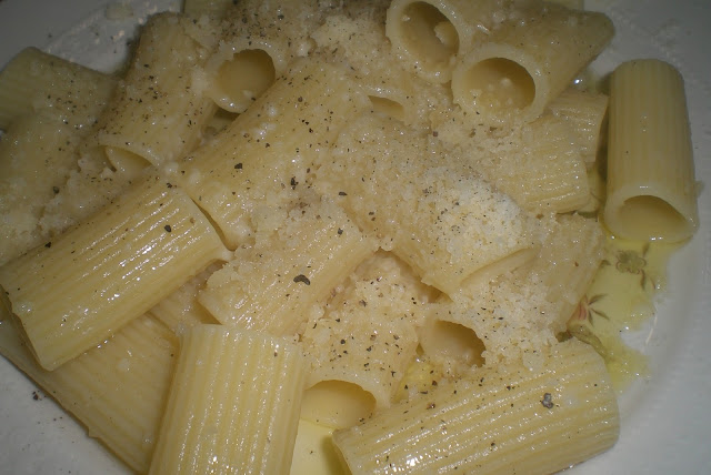 pasta olio e caciocavallo